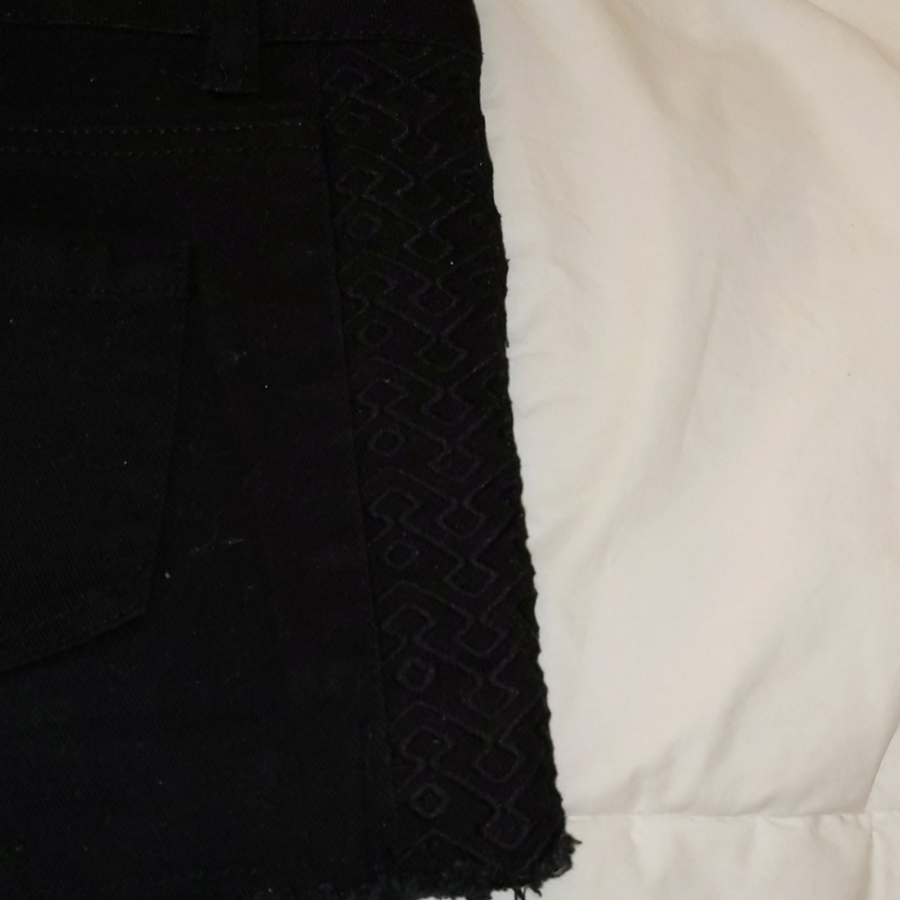 Shorts - Picture 2 of 2